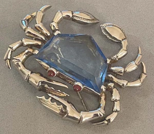 Super Rare Vintage MAZER BROS Pentagon Blue Crystal Red Cabochon Eyes Crab Pin - Picture 1 of 11