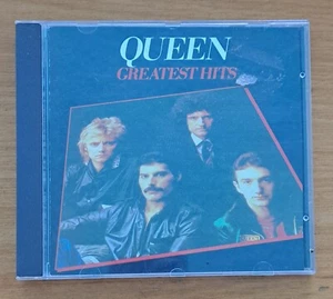 CD ... QUEEN GREATEST HITS - 17 tracks - like new - Picture 1 of 3