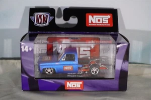 1/64th M2 Machines Auto Thentics R82 1976 NOS GMC Sierra Grande 15 Custom - Picture 1 of 1
