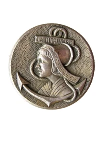 ANCIEN INSIGNE MARINE NATIONALE LE DRAGEUR DE MINES LA DIEPPOISE A.AUGIS - Picture 1 of 2