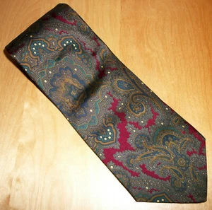 Surrey Red, Green & Blue Paisley Silk Neck Tie 56'" Long x 3.75" Wide (D789) - Picture 1 of 4