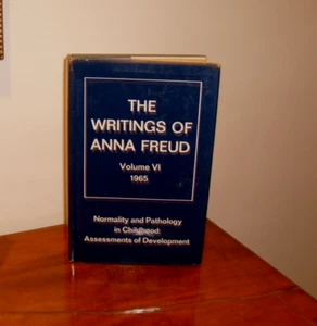 The Writings of Anna Freud Vol. 6 - 1965 (Hardcover w/ DJ) 1974, 5th Printing - Foto 1 di 5