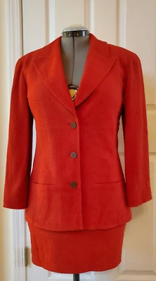 TRAJE FALDA CHANEL BOUTIQUE 98A ROJO MEZCLA LANA TWEED LOGOTIPO CC 2 PIEZAS FR42 US8-US10 Foto 1 de 4