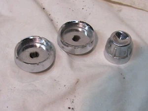 1955 CHRYSLER NEW YORKER ST.REGIS DELUXE 3 of the 4 RADIO KNOBS - Picture 1 of 3