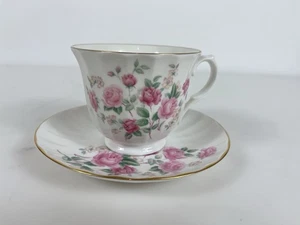 Crown Trent Queen Anne Rosa Rose Blumen Teetasse & Untertasse - Bild 1 von 3
