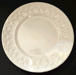 JUEGO DE 4 PLATOS ENSALADA PIER 1 CANASTA RELIEVE 8 1/2" CELOSÍA BLANCA ITALIA - Imagen 1 de 2