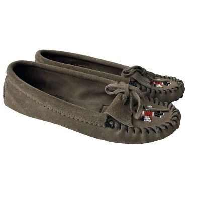 Minnetonka Suede Moccasins Shoes Women's Sz 8 Taupe Grey Beaded Loafer Flats - Image 1 of 4