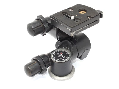 Manfrotto 410 Geared Head - Damaged Quick Release Lever - Image 1 of 4