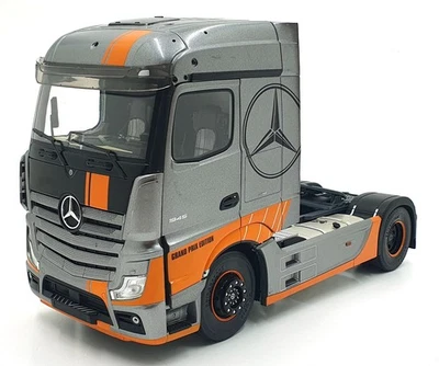 Solido 1/24 Scale S2400202 2019 Mercedes Actros Grand Prix Edition Truck Silver - Image 1 of 4