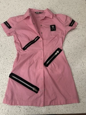 Mini Vestido Beauty Fiend Rosa Punk Parche Calavera Detalle Cremallera Botón Delantero S Foto 1 de 4