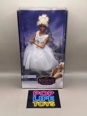 Nutcracker & The 4 Realms 2018 “Ballerina of The Realms Barbie” #FRN76 *En caja original* Foto 1 de 4