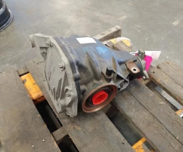 Chrysler 300 2009-2012 5,7 L eje trasero portador diferencial relación de eje 3,06 AWD Foto 1 de 4