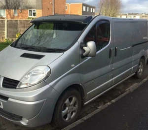 VAUXHALL VIVARO RENAULT TRAFIC 2001-2014 VISIERA PARASOLE SOLIDA DEFLETTORE VENTO - Foto 1 di 4