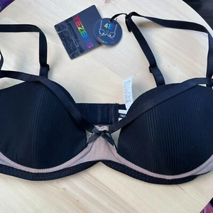 Calzedonia Tezenis Reggiseno imbottito push up 38B (EU 85B), Nuovo con etichette - Foto 1 di 5