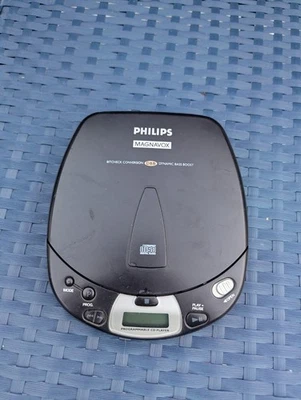 CD player portátil Philips Magnavox AZ7271/17 com graves dinâmicos e adaptador de energia - Imagem 1 de 4