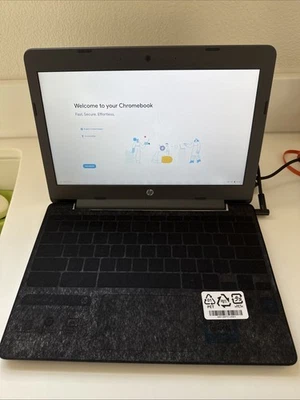 HP ChromeBook 11-v069cl 11.6 inch (16GB, Intel Celeron, 1.60GHz, 4GB) Chromebook - Image 1 of 4