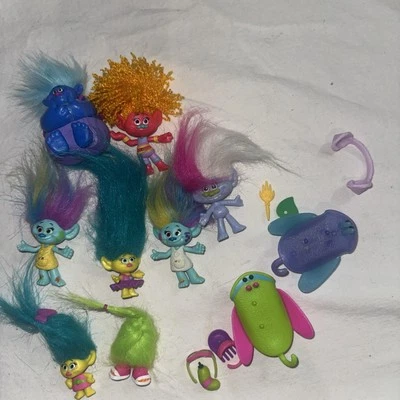 Dreamworks Trolls Movie Figures Lot Collectible 8 Figures, 7 PC Accessories - Image 1 of 2