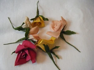 Antique lot of 6 Millinery flowers roses different colors craft paper - Picture 1 of 5