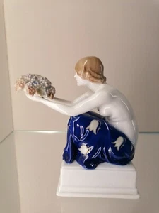 Rosenthal "La portadora de uva" diseño: Rudolf Marcuse 1. Wahl M 477 Top - Imagen 1 de 17