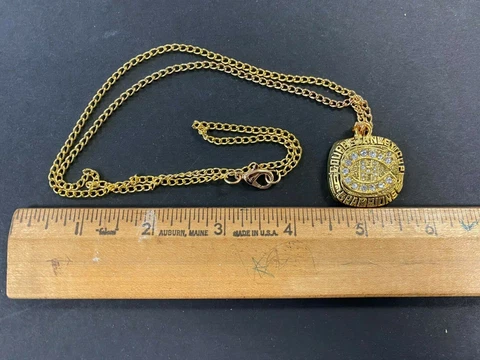 1986 MONTERAL CANADIENS STANLEY CUP RING NECKLACE WORLD CHAMPS (M6) FREE S&H NM Cover