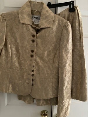 Imprescindible - 2 piezas Falda CARLISLE Dorada Traje Detallado Patrón/Botones/Corbatas Talla 8 Foto 1 de 4