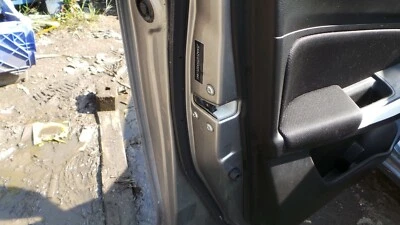 Suzuki Swift Shvs 2019 talla 5 puertas MK5 pasajero puerta delantera lateral bloqueo Foto 1 de 4