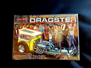 Model Kit Carl Casper's Undertaker Dragster Polar Lights 1:25 - Picture 1 of 2