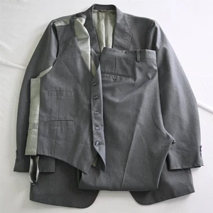 Vtg Botany 500 40L 38x32 Gray Striped USA Made Wool Mens Jacket Pants Suit - Picture 1 of 12