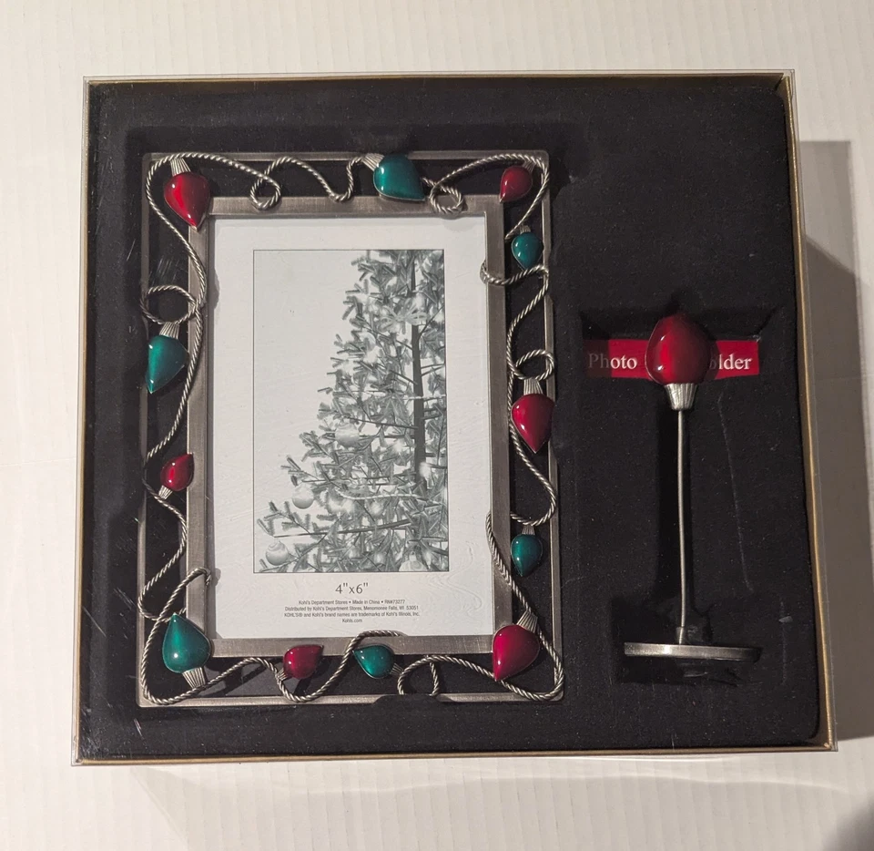 NEW St Nicholas Square Christmas Light Bulbs 7.5 X 5.5 Frame 4 x 6 Photo Holder - Image 1 of 4