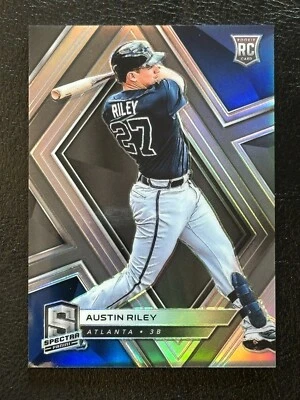AUSTIN RILEY 2019 SPECTRA PRIZM NO. 43 R/C ATLANTA BRAVES - Image 1 of 2