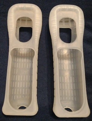 Juego de 2, Funda Mando Nintendo Wii Transparente/Opaco, Usada Foto 1 de 3