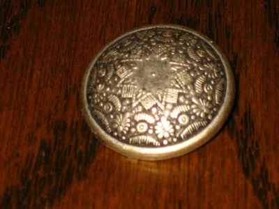 Vintage  set of 12 Buttons Old Store Stock Metal 7/8 in diameter - Image 1 of 4