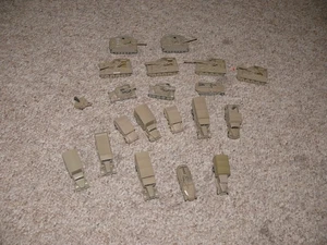 S82  Minitanks Roco o.a. Konvolut 20 Militär Fahrzeuge LKW Panzer u.s.w - Bild 1 von 6