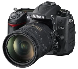 Kit de lentes Nikon D7000 18-200 VR II - Imagen 1 de 1