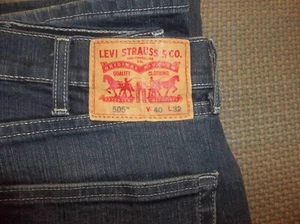 LEVIS 505 Mens Jeans 40 x 32 Zip Fly Regular Straight Leg Dark Blue - Picture 1 of 3