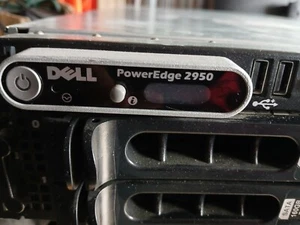 Dell PowerEdge 2950 Server Intel Xeon - Picture 1 of 4