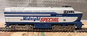 Vintage TYCO HO Scale Midnight Special 1060 Diesel Locomotive Not Tested - Picture 1 of 9