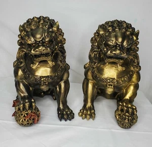 Vintage Foo Dogs Pair Gold Tone Resin Guardian Lions Statues Large Detail Set - Afbeelding 1 van 12