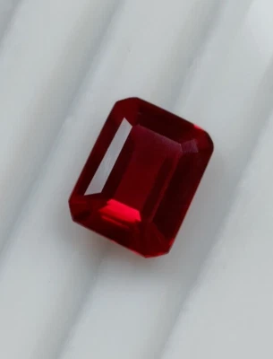 Imitation Faceted Gemstones Red Color Beautiful Stone 10X12X6 MM weight 7.75 CTS - Image 1 of 4