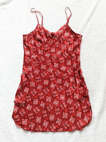 Vintage 90's Nebraska Cornhuskers Huskers  Size M 1997 Merge Left Silk Dress Cover