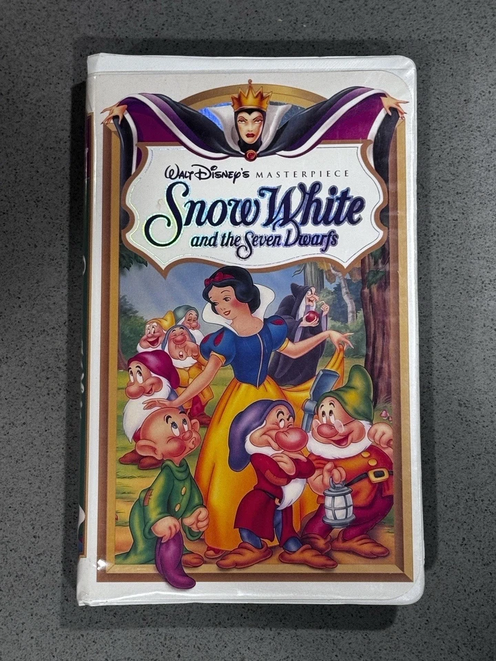 Disney Snow White VHS Masterpiece Edition Original Case Booklet & Stickers Rare - Image 1 of 4