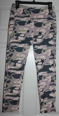 Monrow Medium Camo Star Leggings Pull on Camouflage Crop Capri soft pants gray - Image 1 of 4