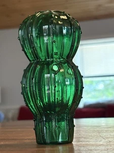 Kunstglas Kaktus Knospe Vase von ROOST smaragdgrün mundgeblasen - Bild 1 von 7