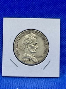 1918 U.S. Commemorative Silver Half Dollar (Illinois) - Picture 1 of 2