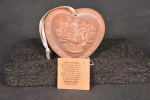 VTG Scent Sationals Terracotta Hanging Potpourri Oil Diffuser Heart/Rose Basket - Picture 1 of 6