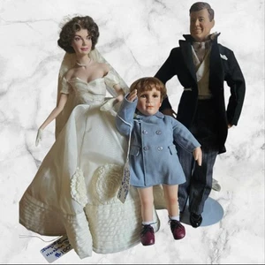 Franklin Mint Heirloom JF Kennedy Groom & Jackie Bride Dolls & JFK JR. Danbury - Picture 1 of 15