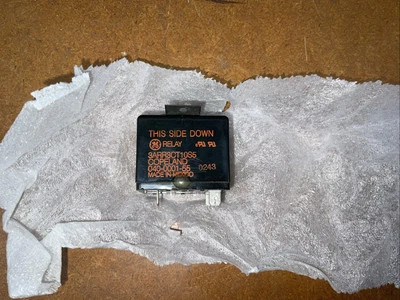 Genral Electric 3ARR3CT10S5 Copeland 040-0001-55 Relay - Image 1 of 3