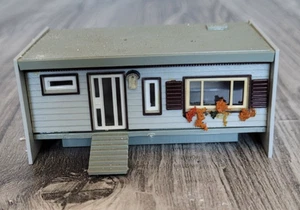 Vero Spur N TT Bungalow fertig gebaut - Picture 1 of 5