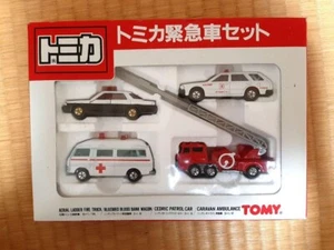 Extremely Rare Vintage Tomica Emergency Vehicle Set Minicar Japan NEW - Picture 1 of 2