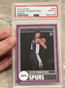 2023-24 Panini NBA Hoops No. 2018 Victor Wembanyama RC Purple Tribute PSA 8 NM-MT - Bild 1 von 5